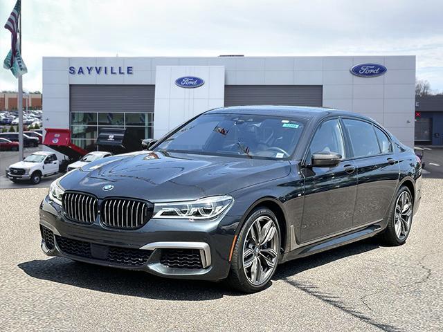 2018 BMW M760