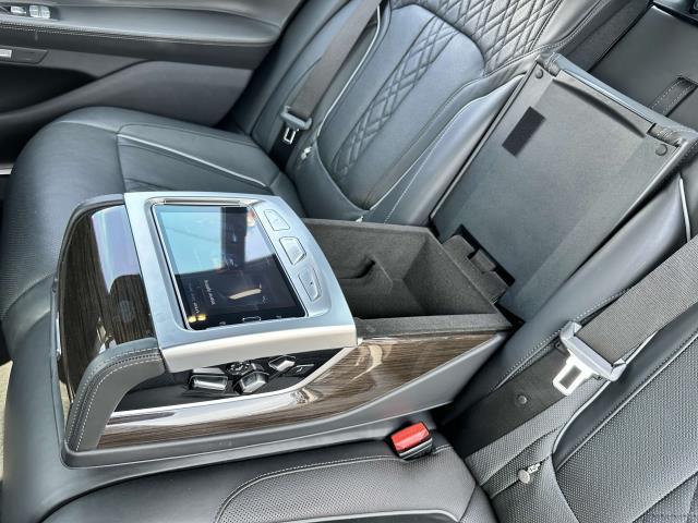 Photo of 2018 Gray Metallic BMW M760