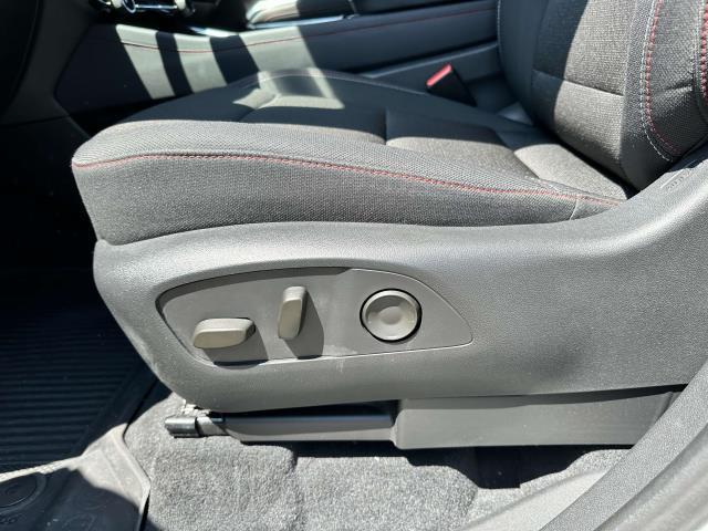 Photo of 2024 Iridescent Pearl Tricoat Chevrolet Traverse