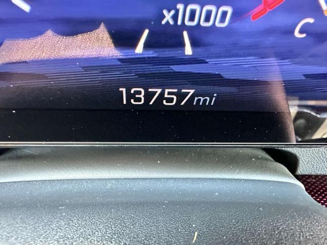 Photo of 2024 Iridescent Pearl Tricoat Chevrolet Traverse