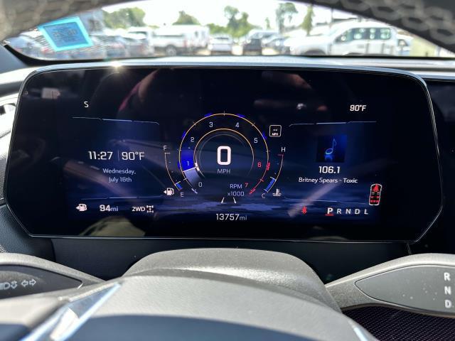 Photo of 2024 Iridescent Pearl Tricoat Chevrolet Traverse