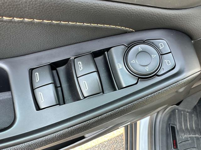 Photo of 2020 Silver Ice Metallic Chevrolet Traverse