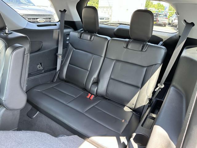 Photo of 2022 Iconic Silver Metallic Ford Explorer
