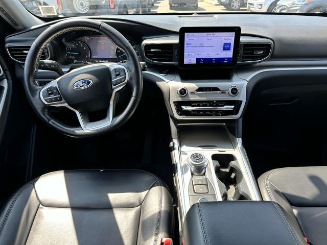 Photo of 2022 Iconic Silver Metallic Ford Explorer