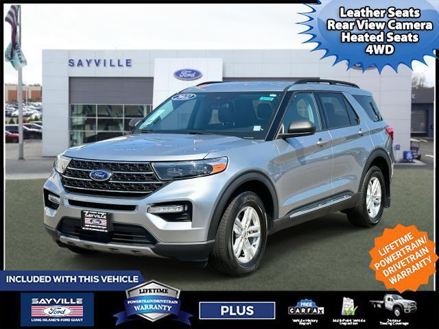 Photo of 2022 Iconic Silver Metallic Ford Explorer
