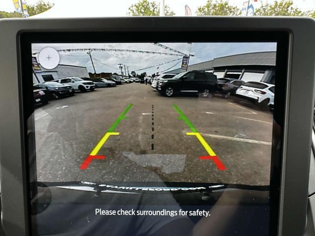 Photo of 2024 Carbonized Gray Metallic Ford Edge