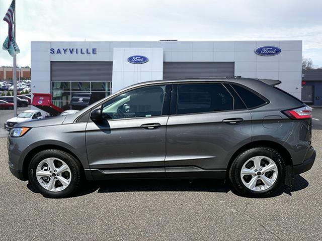 Photo of 2024 Carbonized Gray Metallic Ford Edge