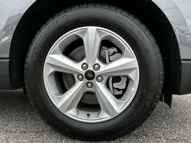 Photo of 2024 Carbonized Gray Metallic Ford Edge