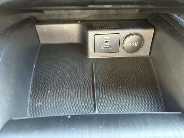 Photo of 2025 Agate Black Metallic Ford Escape