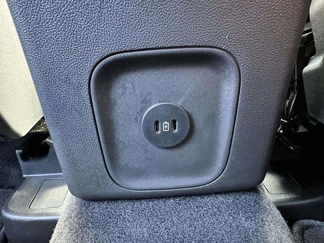 Photo of 2025 Agate Black Metallic Ford Escape