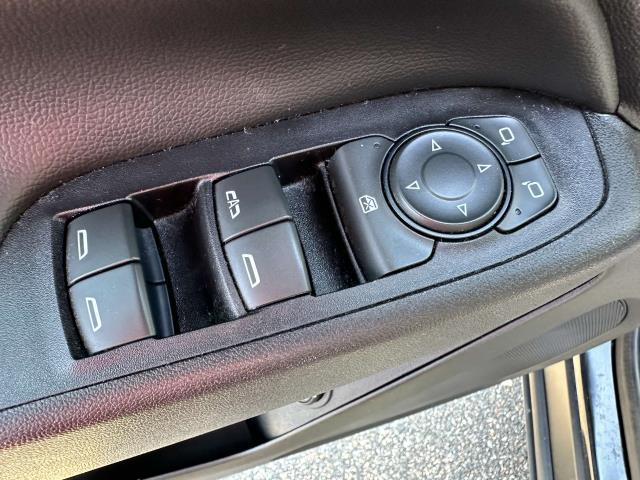 Photo of 2020 Midnight Blue Metallic Chevrolet Equinox