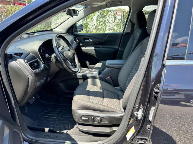Photo of 2020 Midnight Blue Metallic Chevrolet Equinox