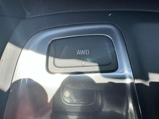 Photo of 2020 Midnight Blue Metallic Chevrolet Equinox