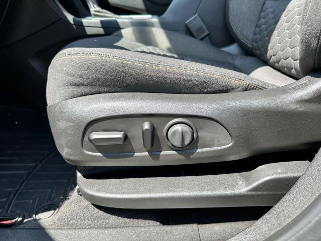 Photo of 2020 Midnight Blue Metallic Chevrolet Equinox