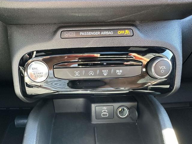 Photo of 2025 Agate Black Metallic Ford Escape