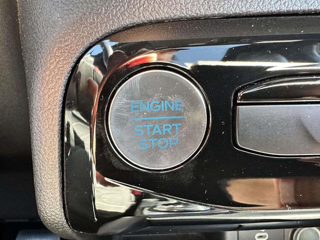 Photo of 2025 Agate Black Metallic Ford Escape