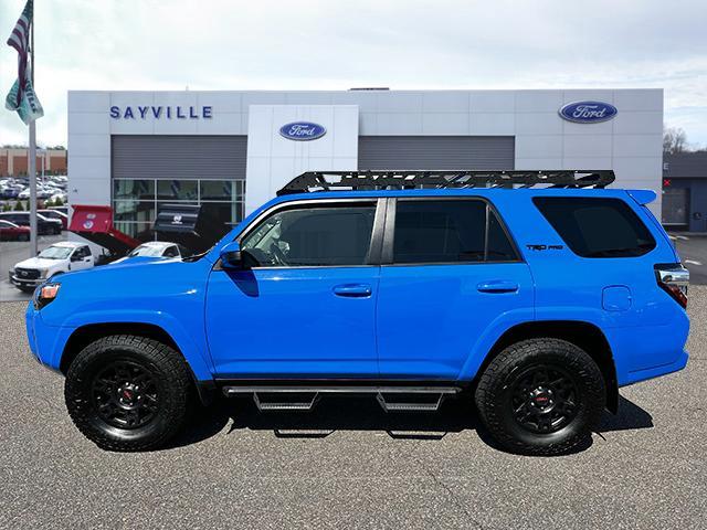 Photo of 2019 Voodoo Blue Toyota 4Runner