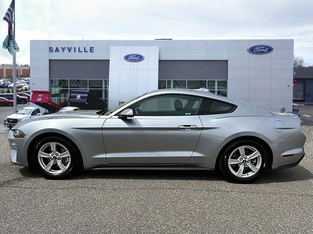 Photo of 2023 Iconic Silver Metallic Ford Mustang
