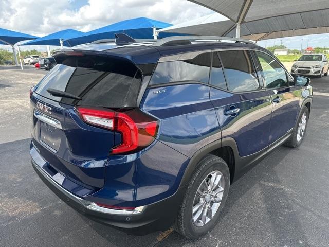 Photo of 2022 Marine Metallic GMC Terrain