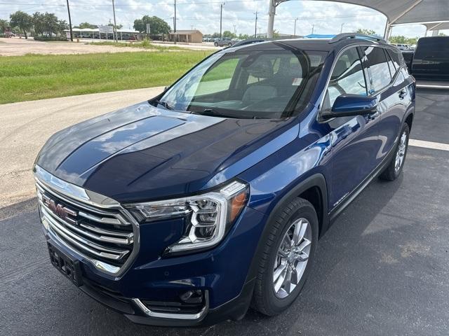 Photo of 2022 Marine Metallic GMC Terrain