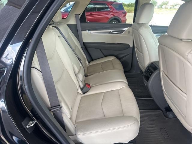 Photo of 2018 Stellar Black Metallic Cadillac XT5