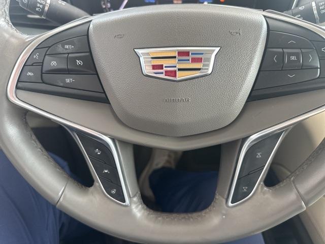 Photo of 2018 Stellar Black Metallic Cadillac XT5