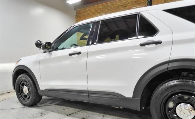 Photo of 2021 White Ford Utility Police Interceptor