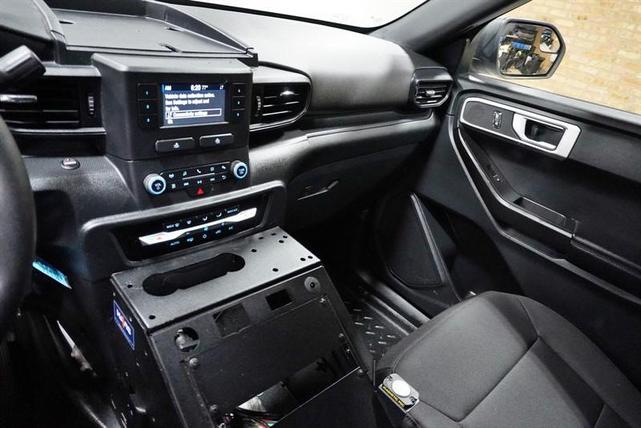 Photo of 2021 White Ford Utility Police Interceptor