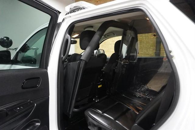 Photo of 2021 White Dodge Durango