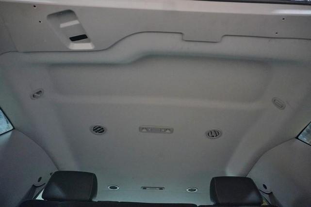 Photo of 2019 White Chevrolet Tahoe
