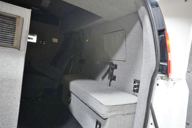 Photo of 2008 White Chevrolet Express 1500