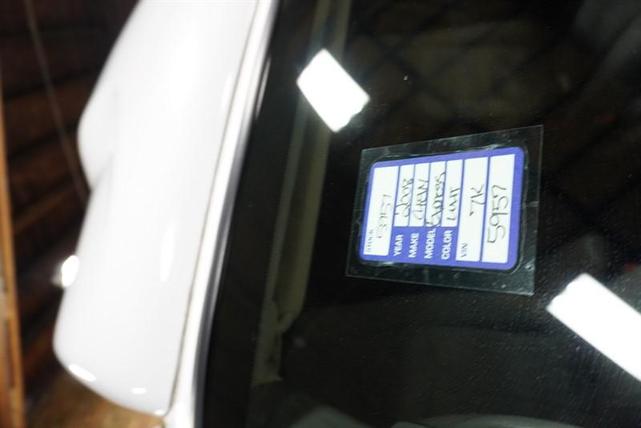 Photo of 2008 White Chevrolet Express 1500