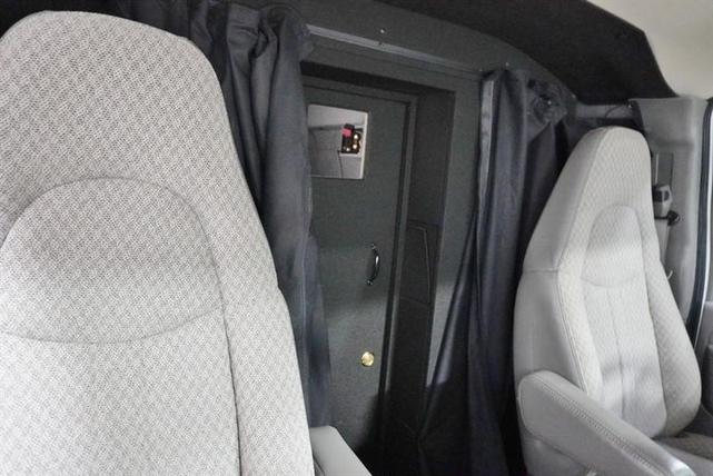 Photo of 2008 White Chevrolet Express 1500