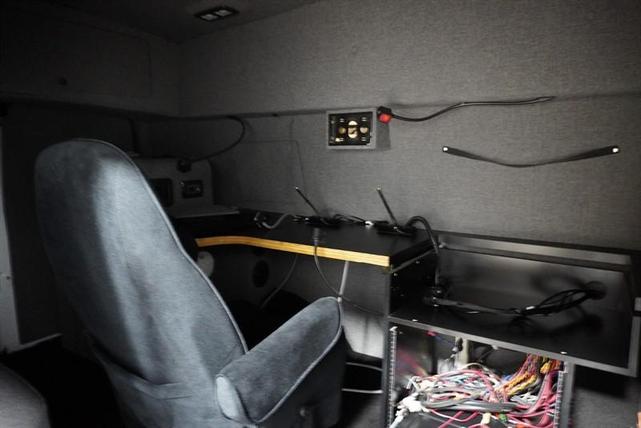 Photo of 2008 White Chevrolet Express 1500