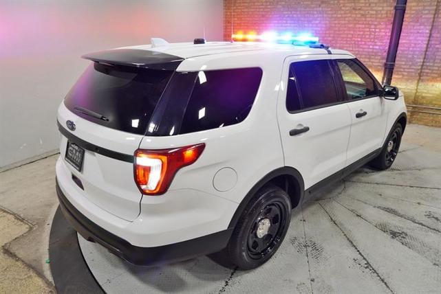Photo of 2017 White Ford Utility Police Interceptor