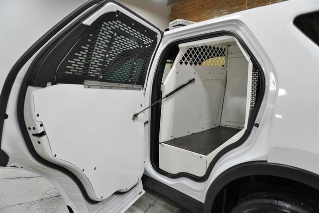 Photo of 2017 White Ford Utility Police Interceptor