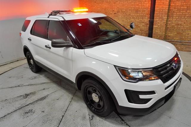 Photo of 2017 White Ford Utility Police Interceptor