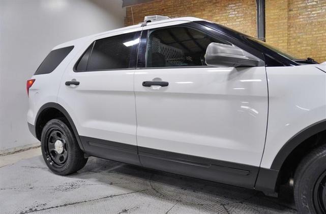 Photo of 2017 White Ford Utility Police Interceptor