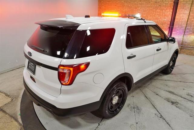 Photo of 2017 White Ford Utility Police Interceptor