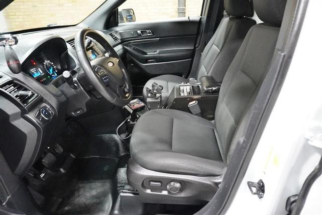 Photo of 2017 White Ford Utility Police Interceptor