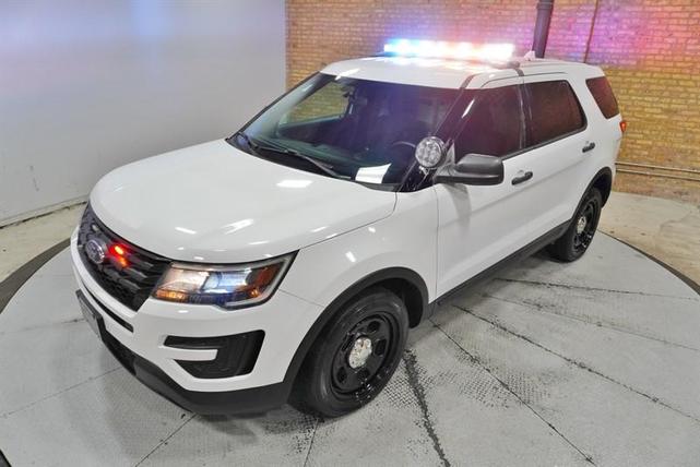 Photo of 2017 White Ford Utility Police Interceptor