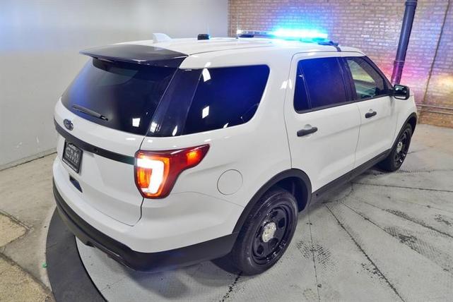 Photo of 2017 White Ford Utility Police Interceptor