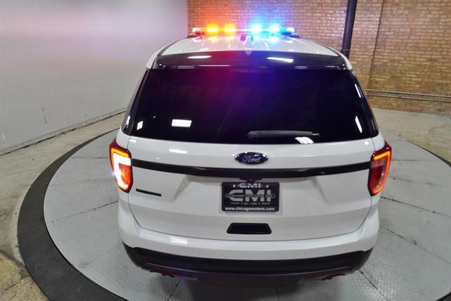 Photo of 2017 White Ford Utility Police Interceptor