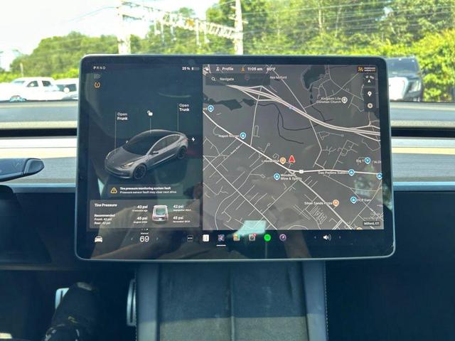 Photo of 2022 Gray Tesla Model 3