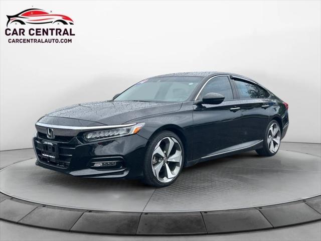Photo of 2018 Crystal Black Pearl Honda Accord
