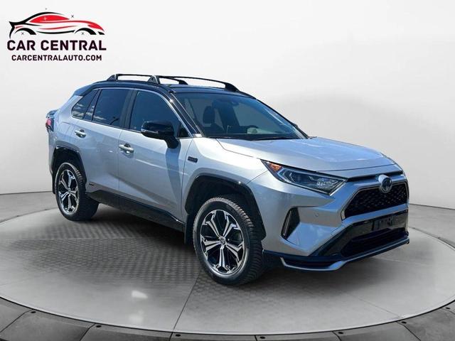 Photo of 2021 Silver Sky Metallic w/Midnight Black Roof Toyota RAV4 Prime