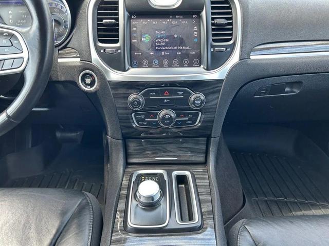 Photo of 2017 Gloss Black Chrysler 300