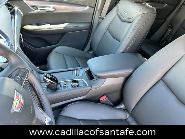 Photo of 2025 Opulent Blue Metallic Cadillac XT6