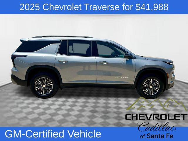 Photo of 2025 Sterling Gray Metallic Chevrolet Traverse