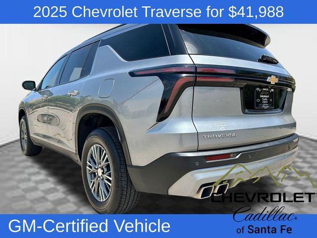 Photo of 2025 Sterling Gray Metallic Chevrolet Traverse